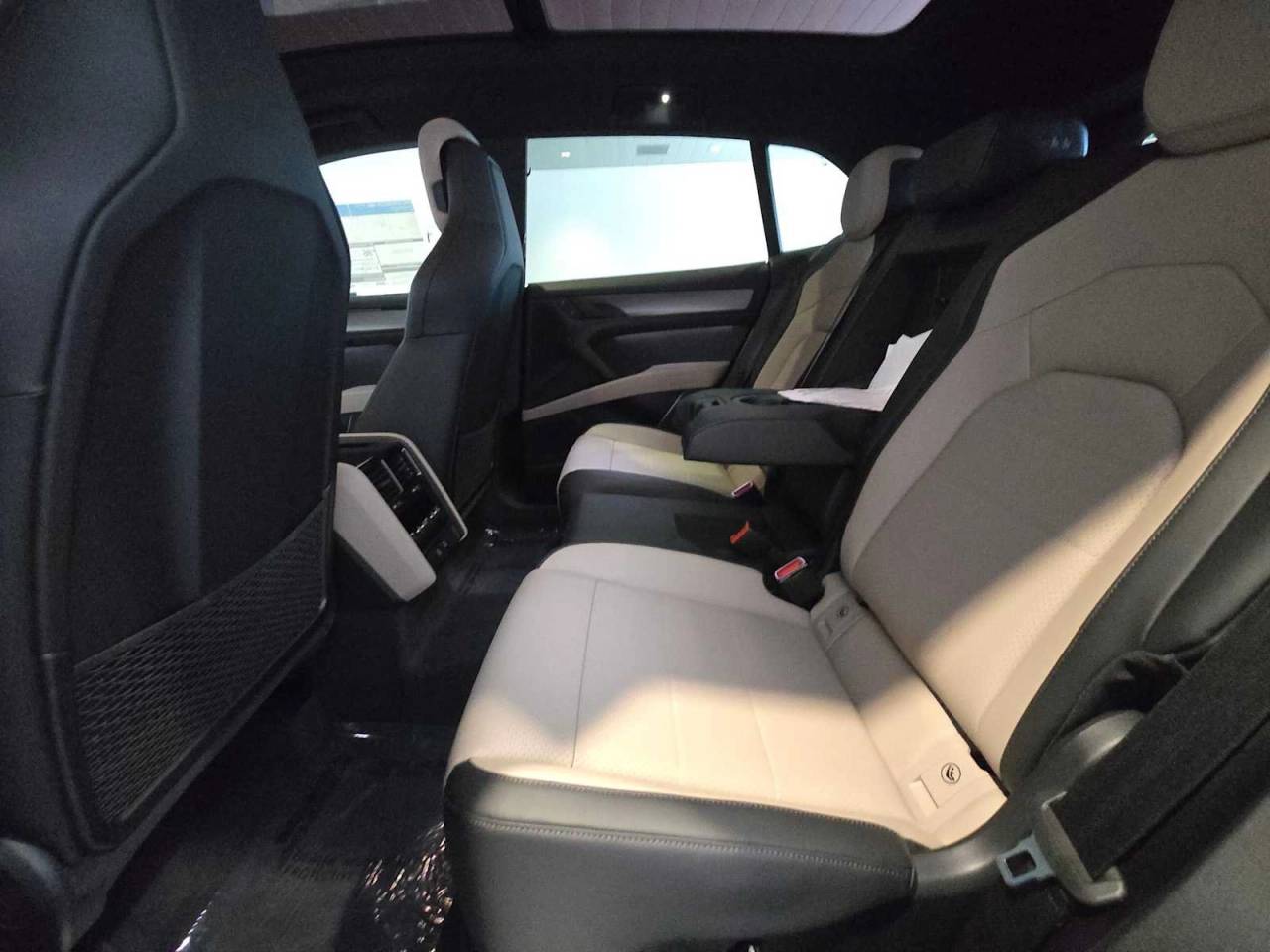 2026 Porsche Cayenne Cayenne S Electric