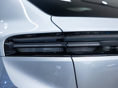 2025 Porsche Macan Macan 4S Electric
