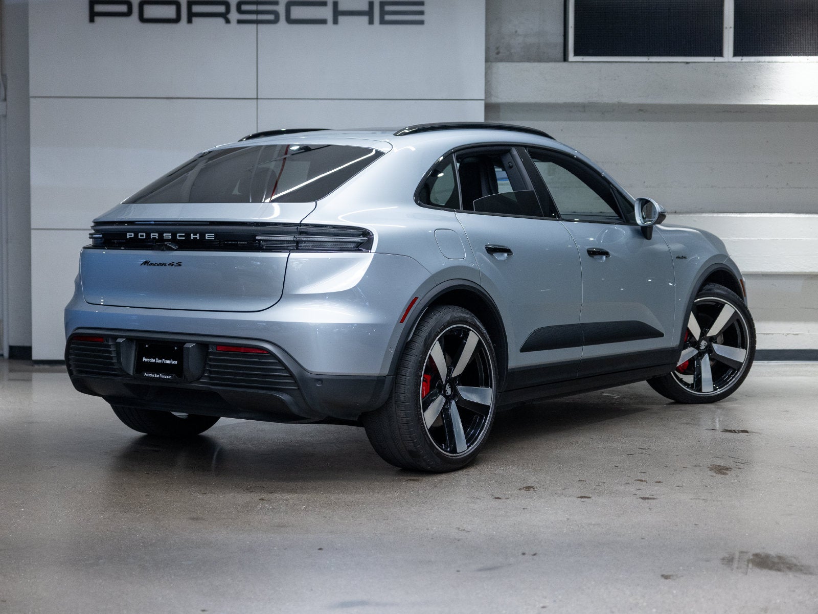 2025 Porsche Macan Macan 4S Electric