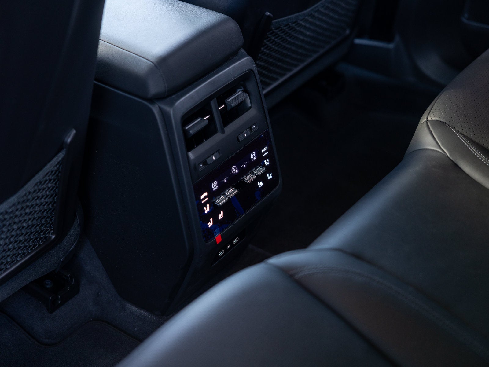 2025 Porsche Macan Macan 4S Electric