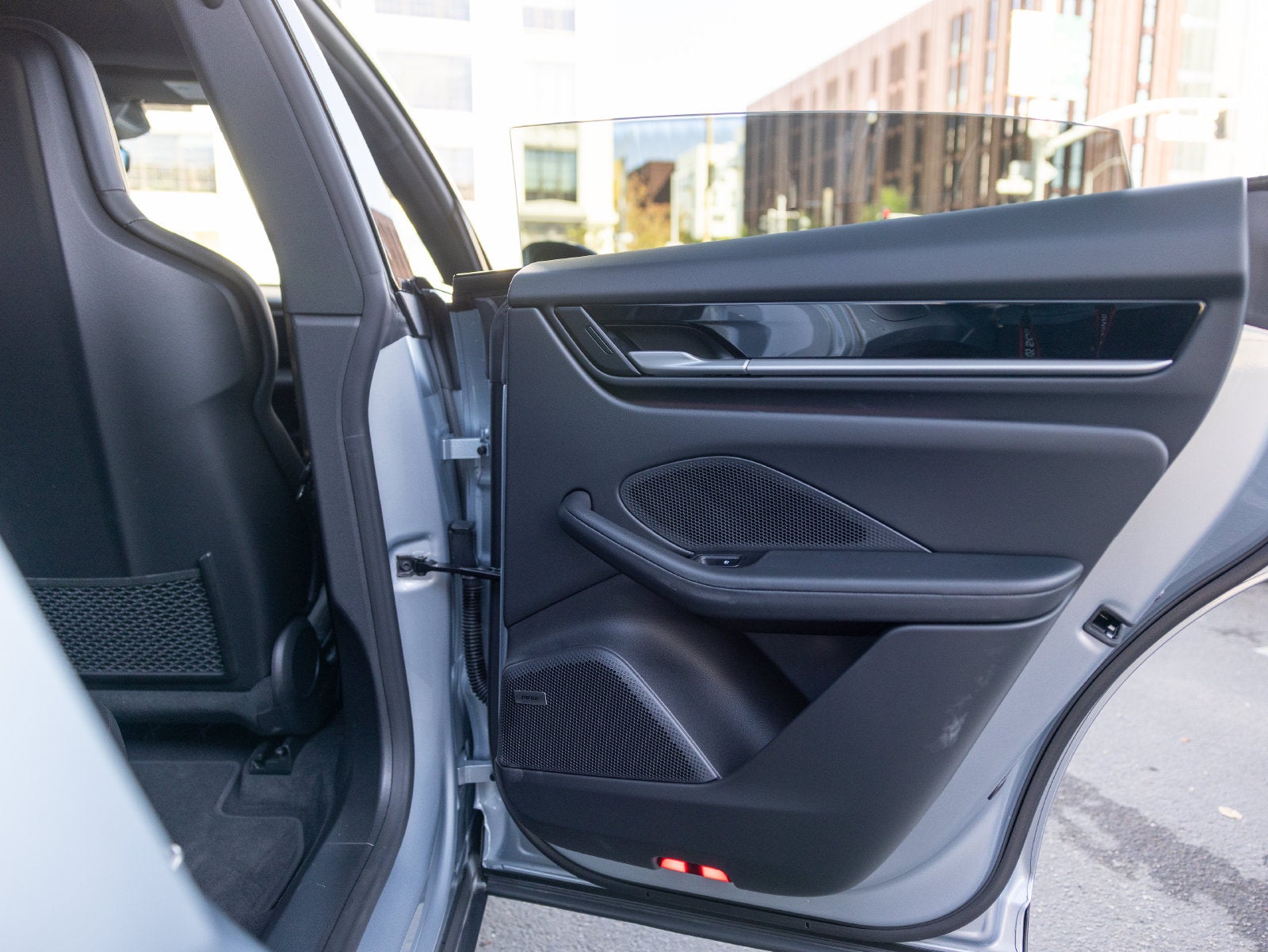 2025 Porsche Macan Macan 4S Electric