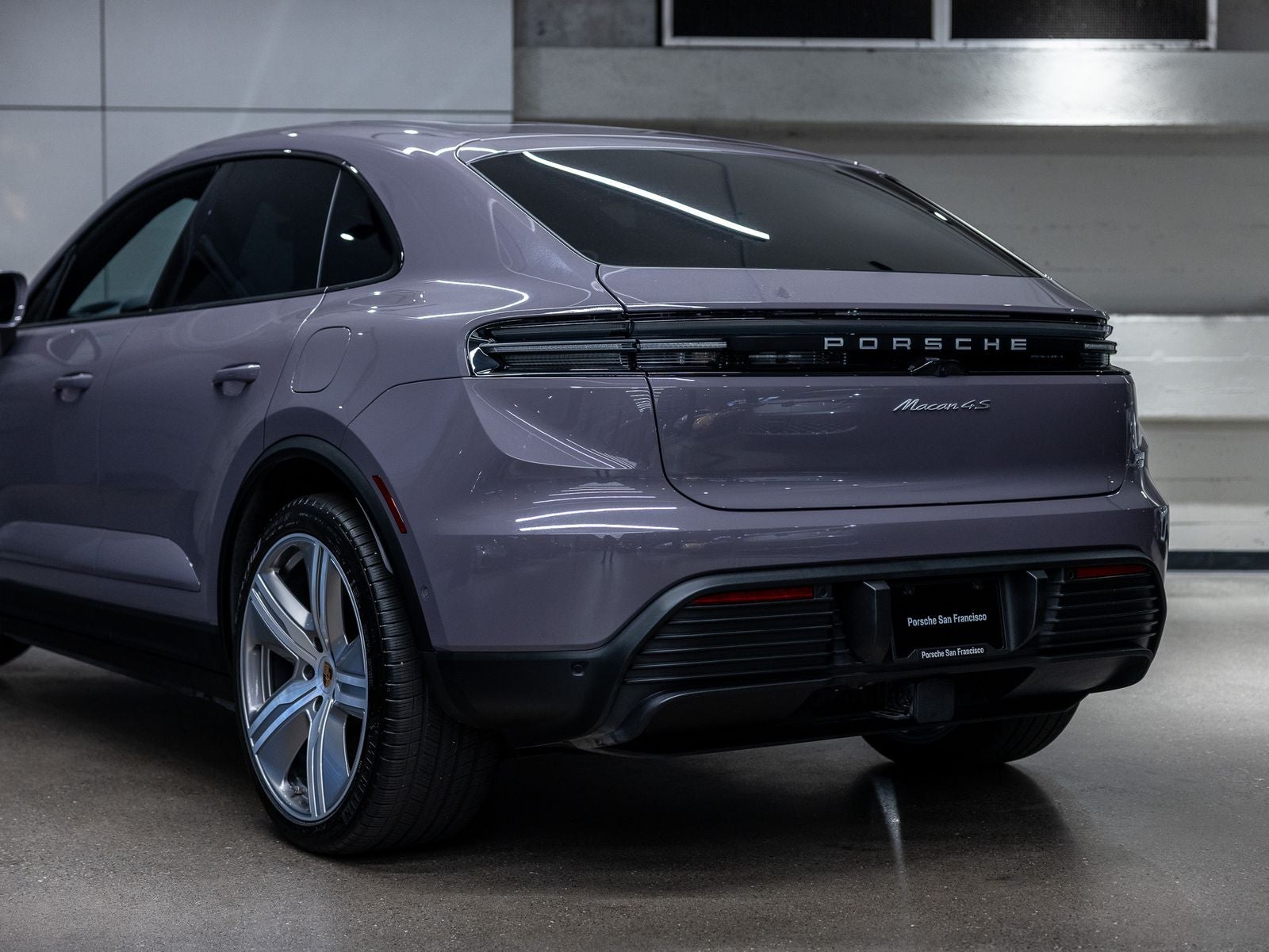 2025 Porsche Macan Macan 4S Electric