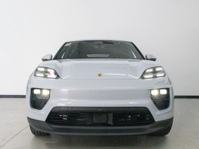 2025 Porsche Macan 4S Electric