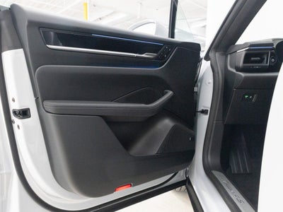 2025 Porsche Macan 4S Electric
