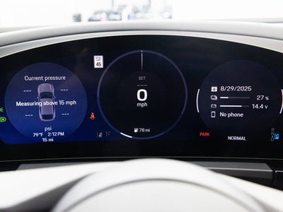 2025 Porsche Macan 4S Electric