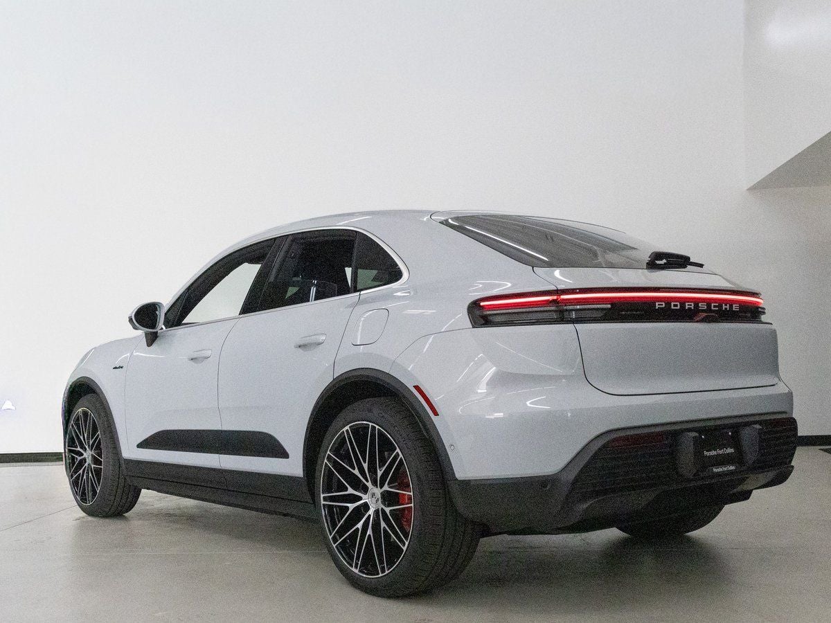 2025 Porsche Macan 4S Electric