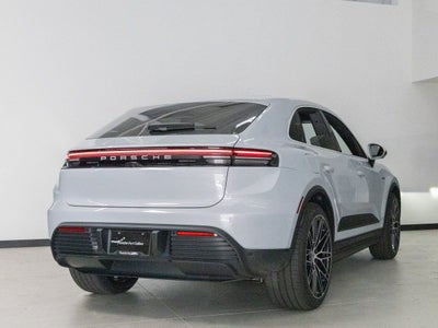 2025 Porsche Macan 4S Electric