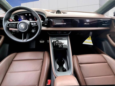 2025 Porsche Macan Macan Turbo Electric