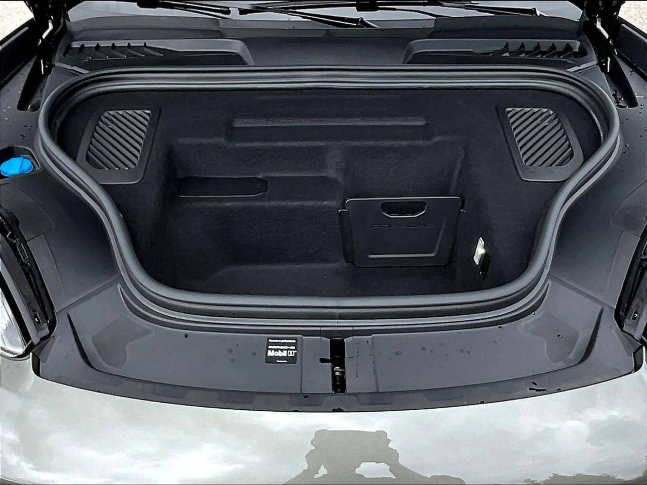 2025 Porsche Macan Macan Turbo Electric