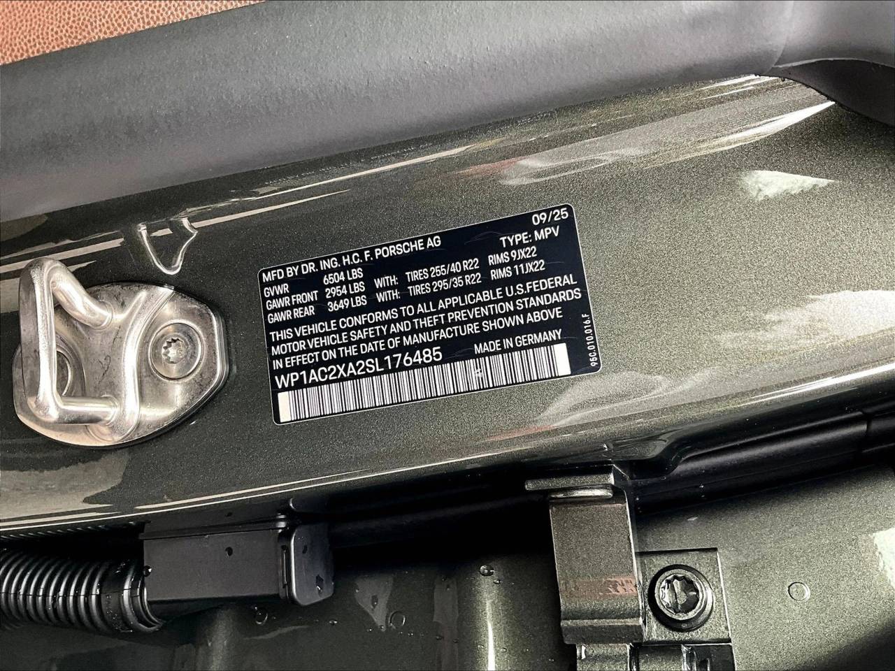 2025 Porsche Macan Macan Turbo Electric