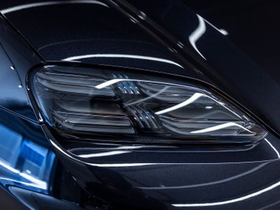 2026 Porsche Macan Turbo Electric
