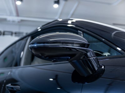 2026 Porsche Macan Turbo Electric