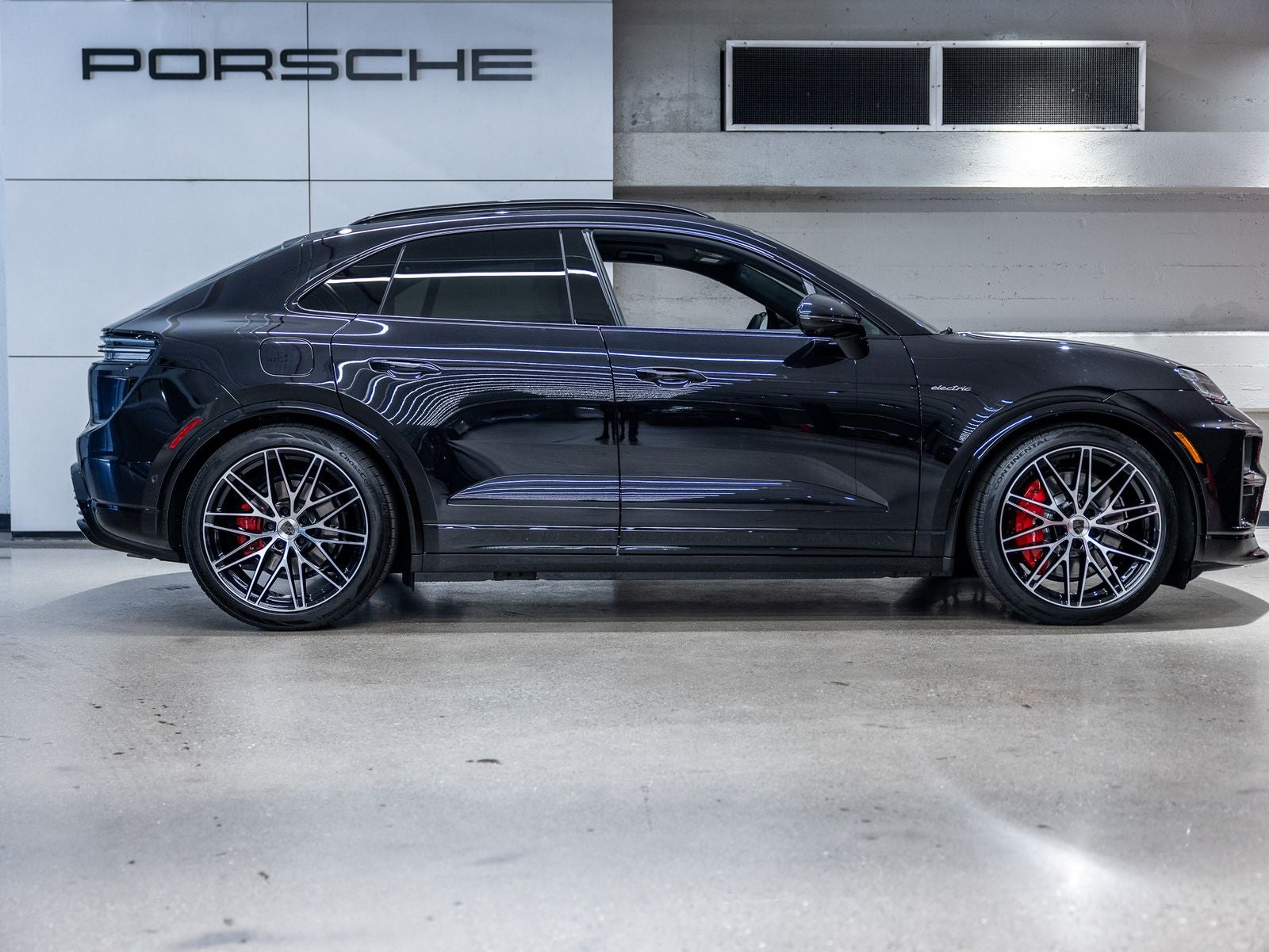 2026 Porsche Macan Turbo Electric