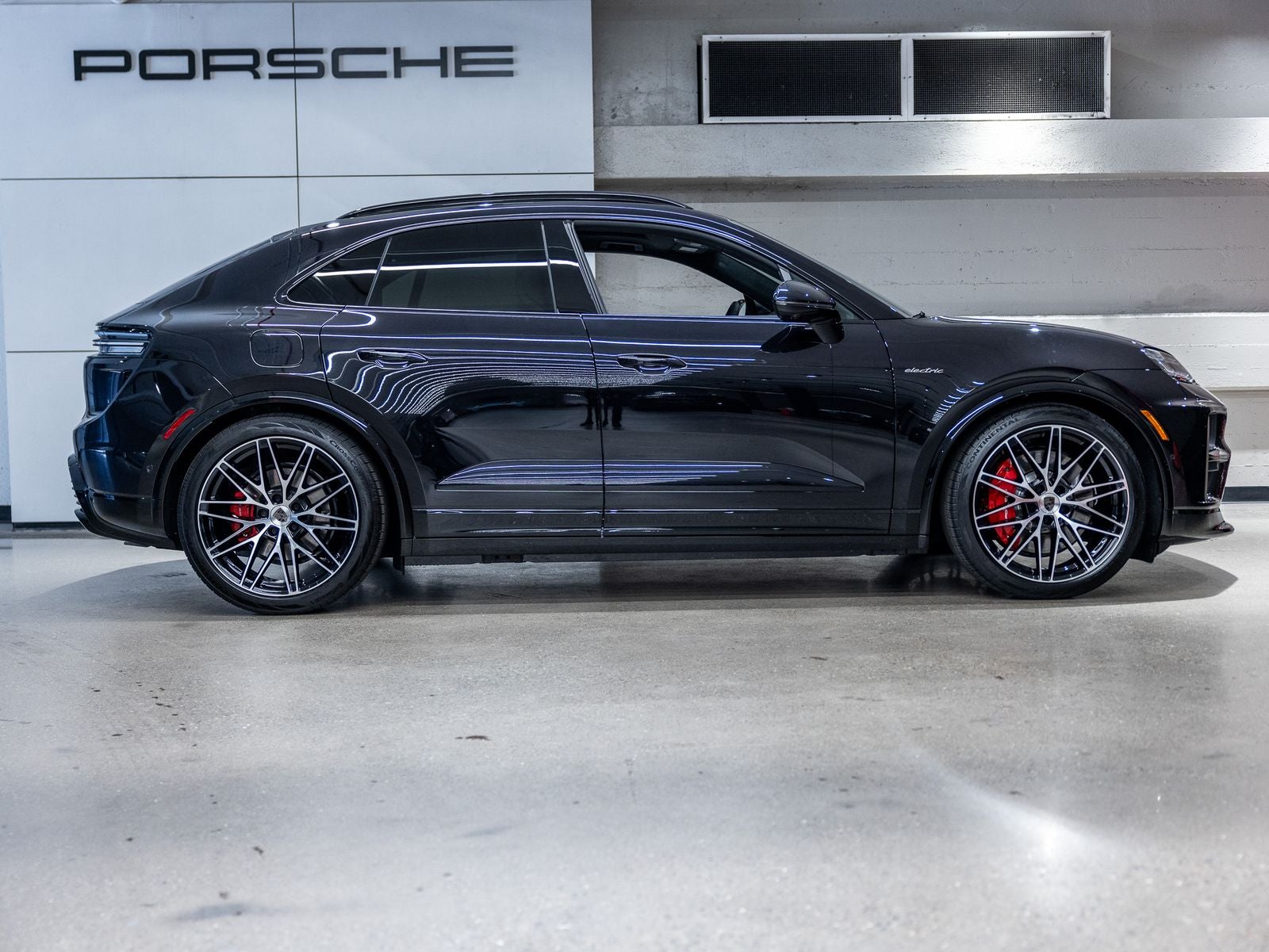 2026 Porsche Macan Turbo Electric