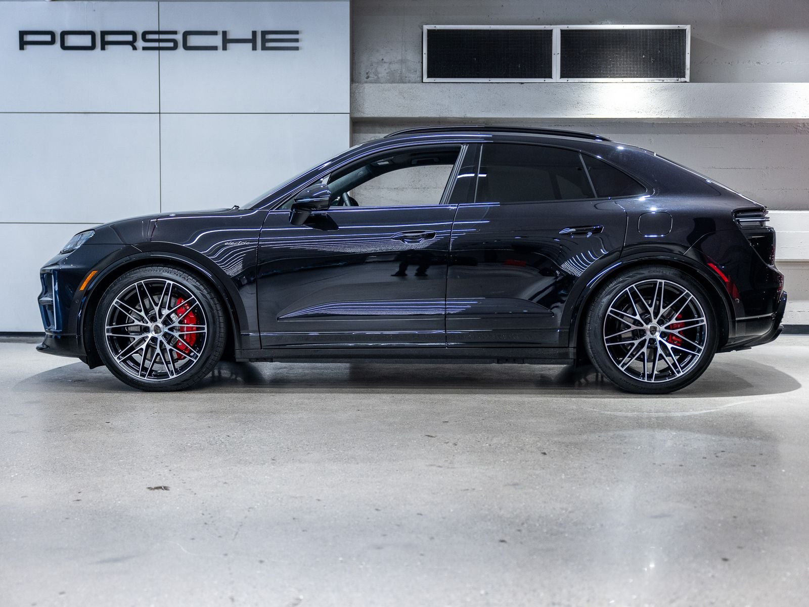 2026 Porsche Macan Turbo Electric