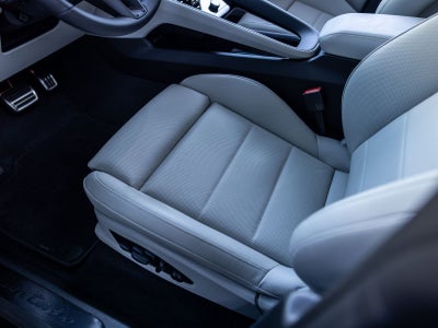 2026 Porsche Macan Turbo Electric