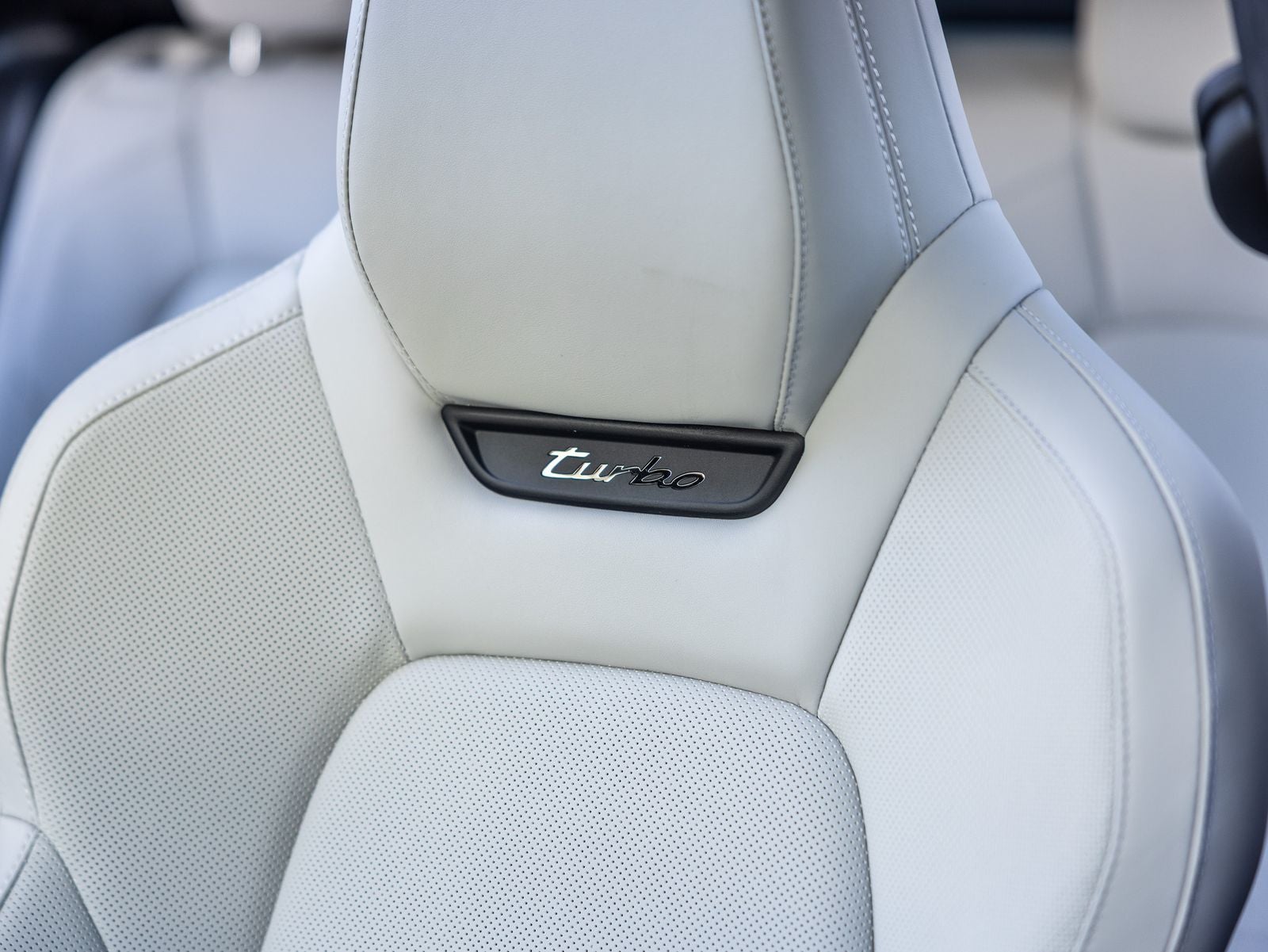 2026 Porsche Macan Turbo Electric