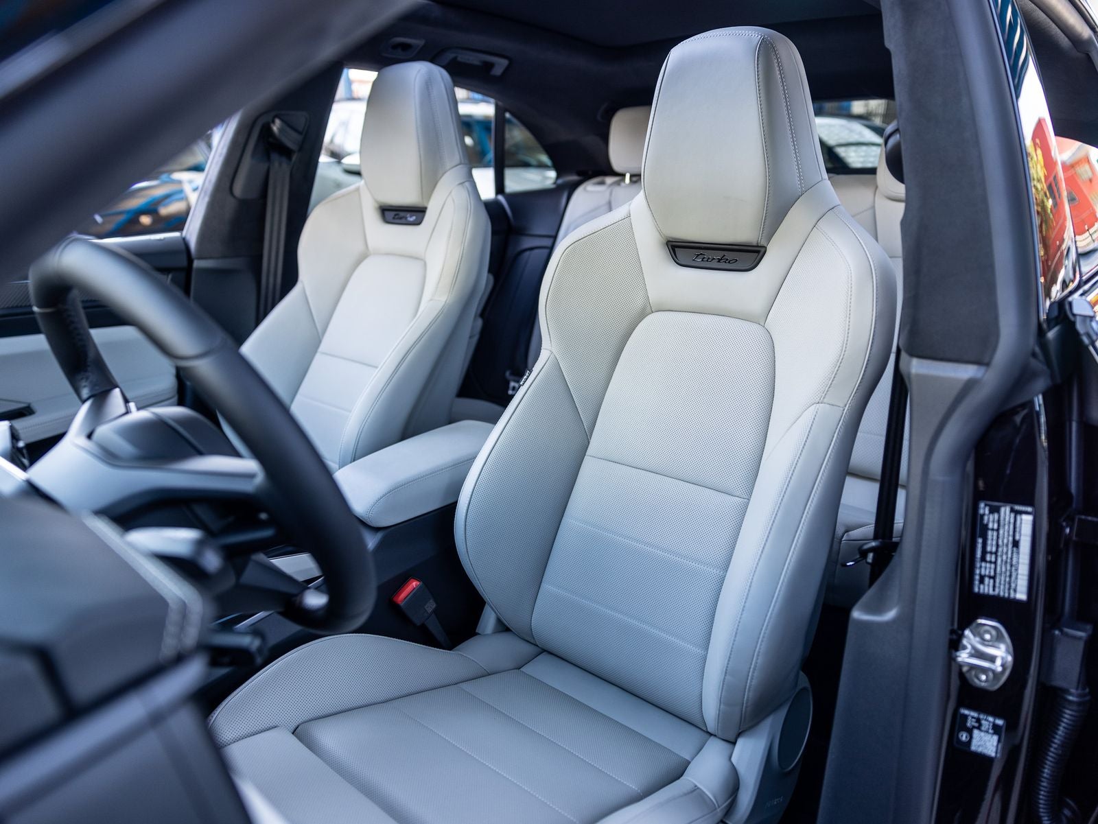 2026 Porsche Macan Turbo Electric