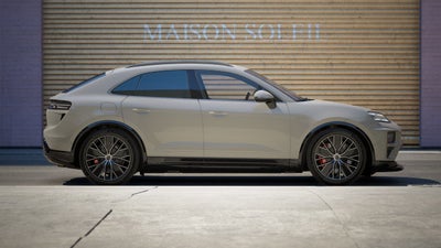 2026 Porsche Macan Macan Turbo Electric