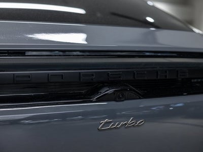 2025 Porsche Macan Macan Turbo Electric