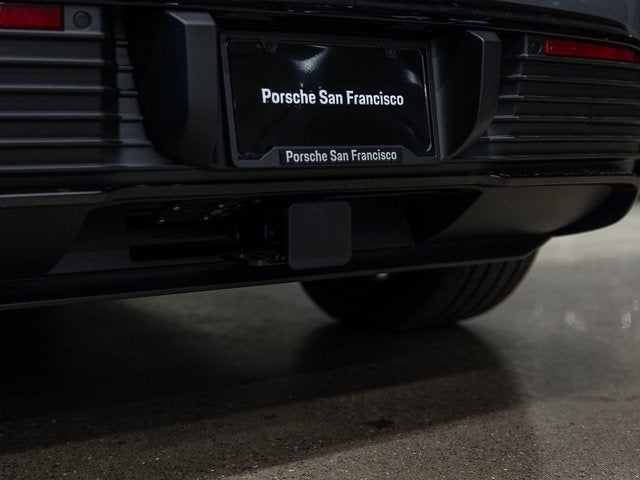 2025 Porsche Macan Macan Turbo Electric