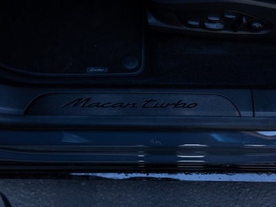 2025 Porsche Macan Macan Turbo Electric