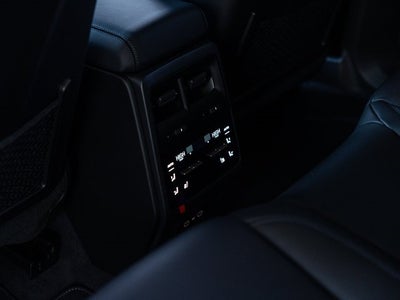 2025 Porsche Macan Macan Turbo Electric