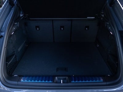 2025 Porsche Macan Macan Turbo Electric