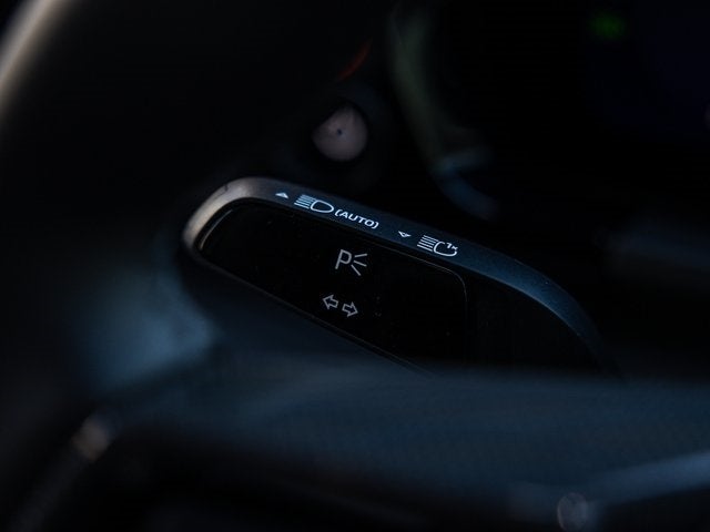 2025 Porsche Macan Macan Turbo Electric