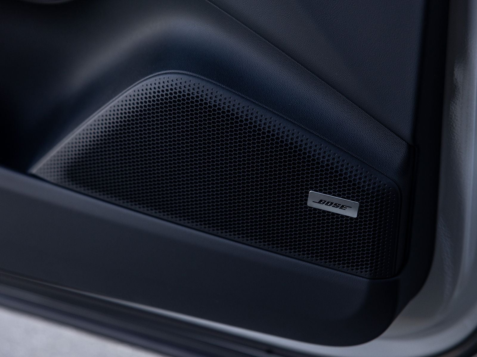 2026 Porsche Macan Macan Turbo Electric