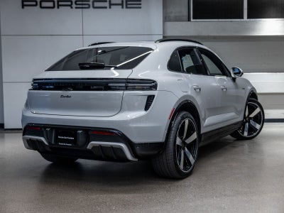 2026 Porsche Macan Macan Turbo Electric