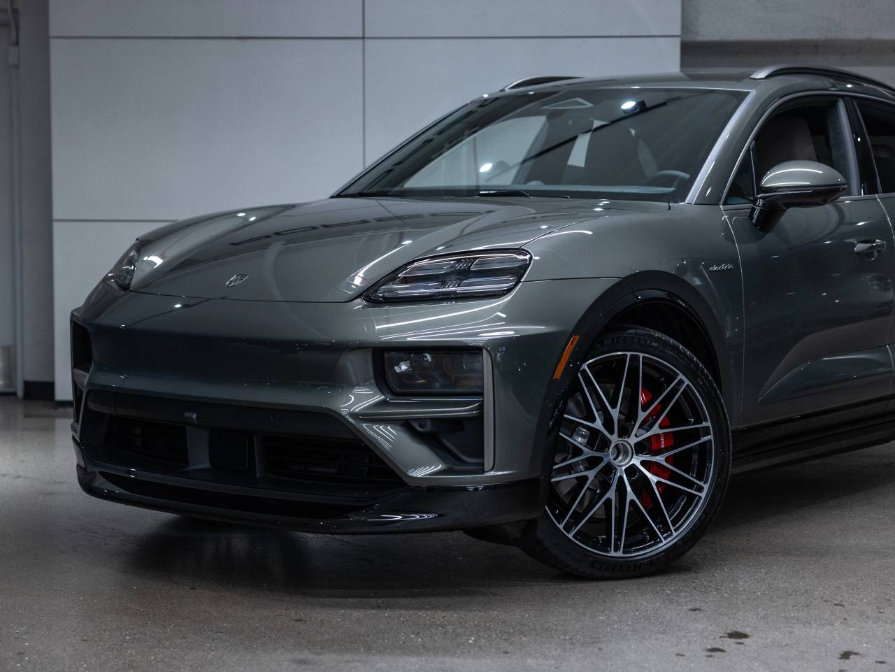 2026 Porsche Macan Macan Turbo Electric