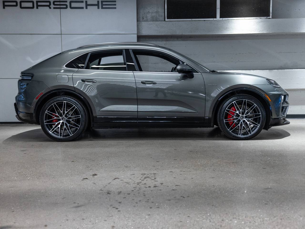 2026 Porsche Macan Macan Turbo Electric