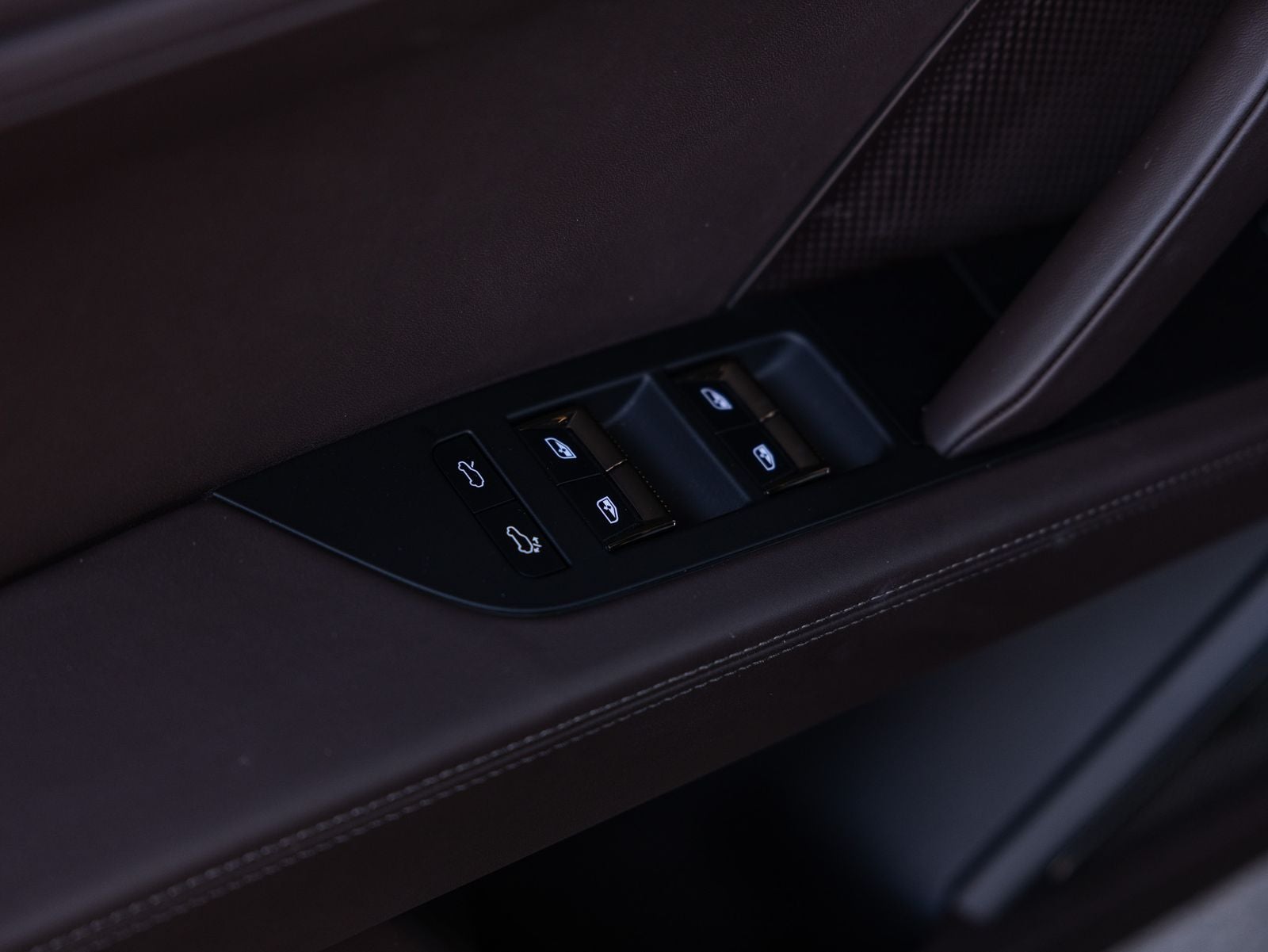 2026 Porsche Cayenne Cayenne Turbo Electric