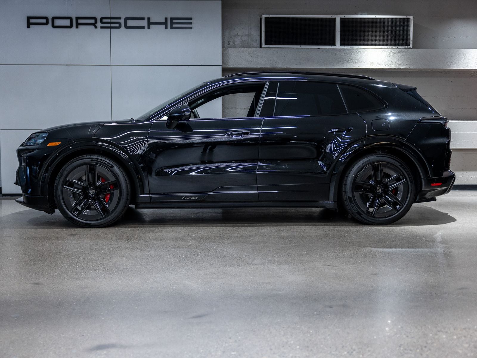 2026 Porsche Cayenne Cayenne Turbo Electric