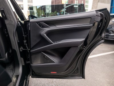 2026 Porsche Cayenne Cayenne Turbo Electric