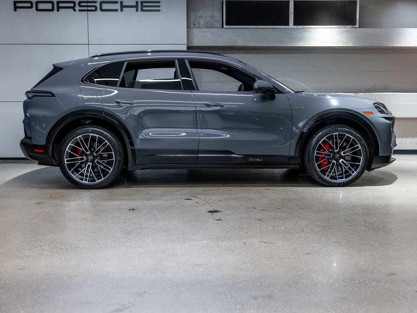 2026 Porsche Cayenne Cayenne Turbo Electric