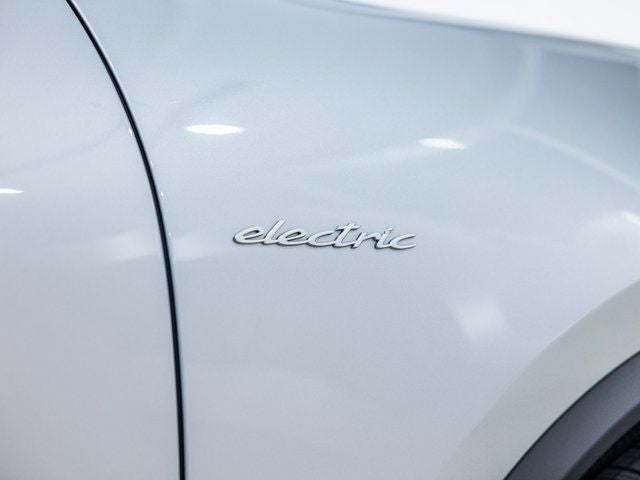 2025 Porsche Macan Macan Electric