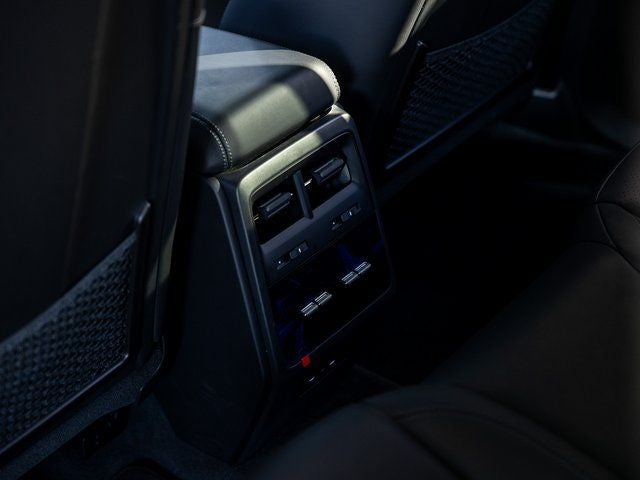 2025 Porsche Macan Macan Electric