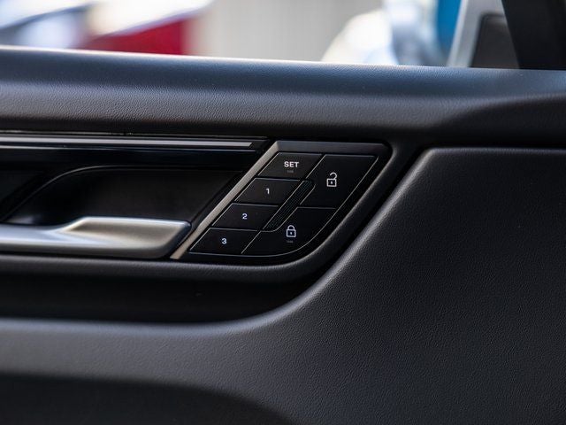 2025 Porsche Macan Macan Electric