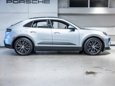 2025 Porsche Macan Macan Electric