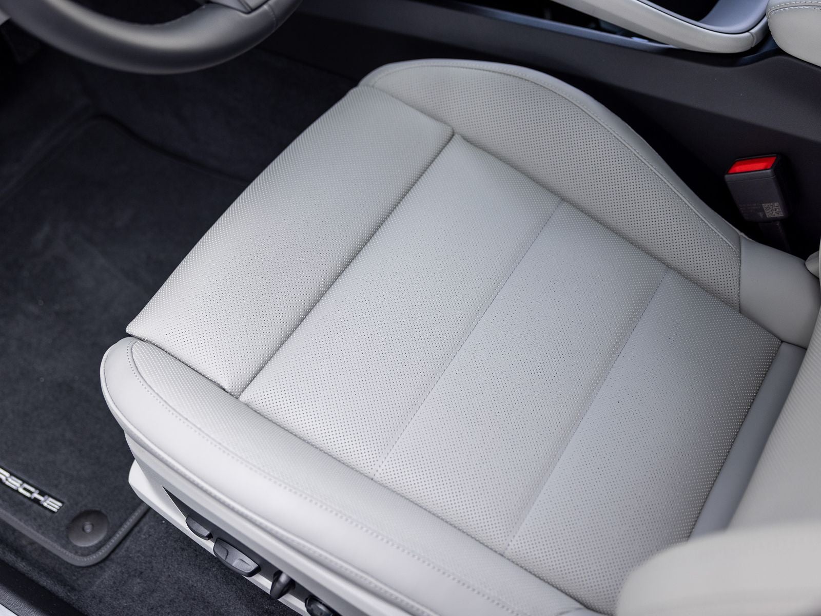 2026 Porsche Macan Electric