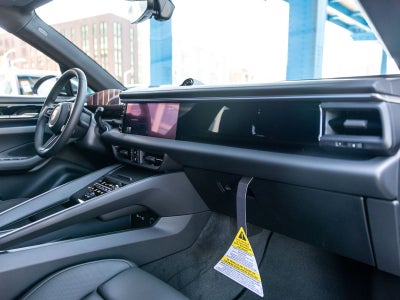 2025 Porsche Macan Electric