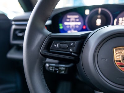2025 Porsche Macan Electric