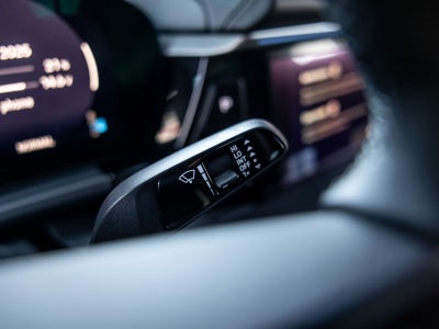 2025 Porsche Macan Electric