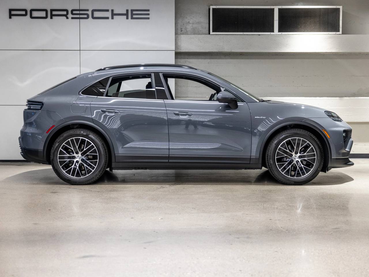 2025 Porsche Macan Electric