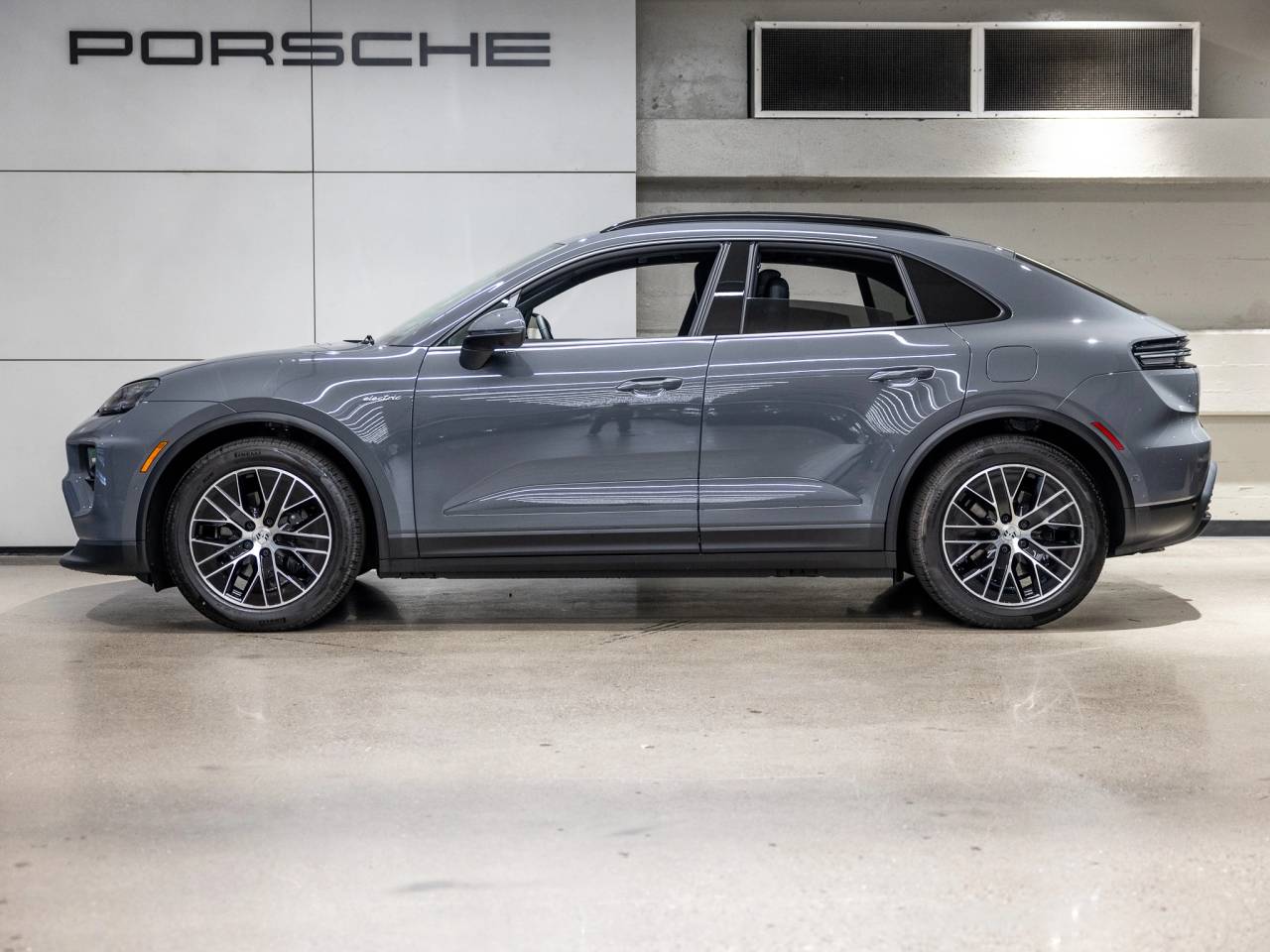 2025 Porsche Macan Electric