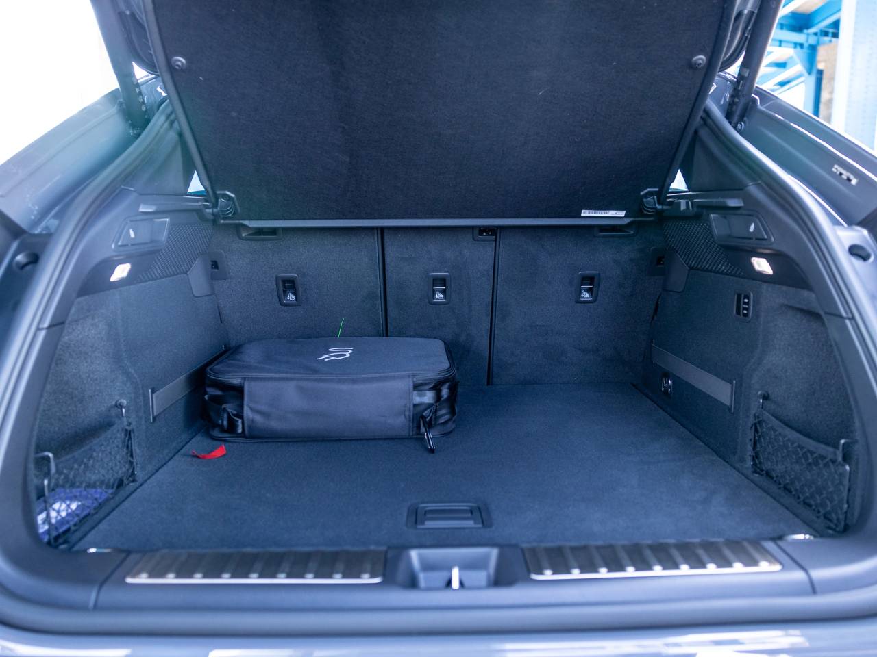 2025 Porsche Macan Electric