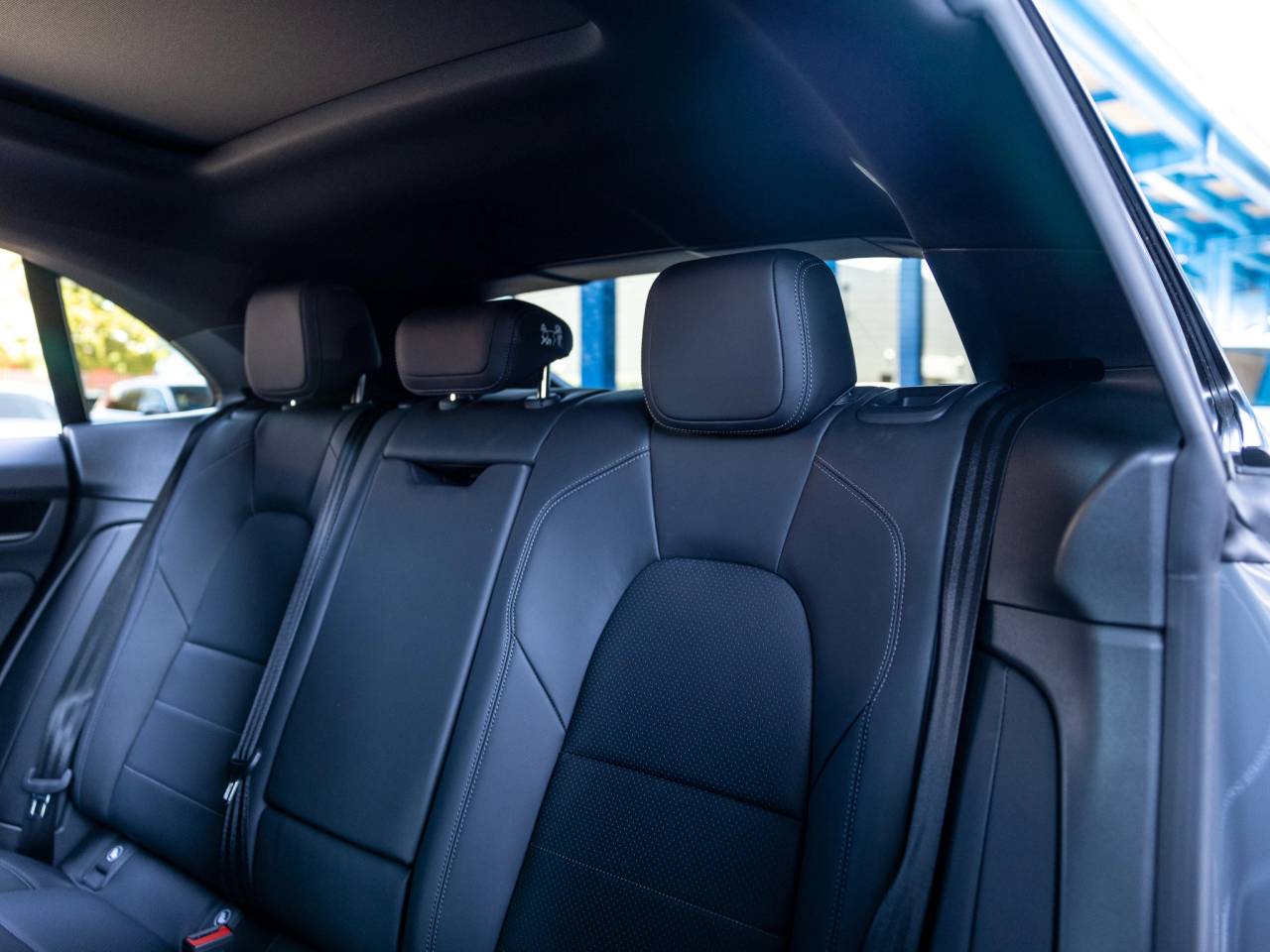 2025 Porsche Macan Electric