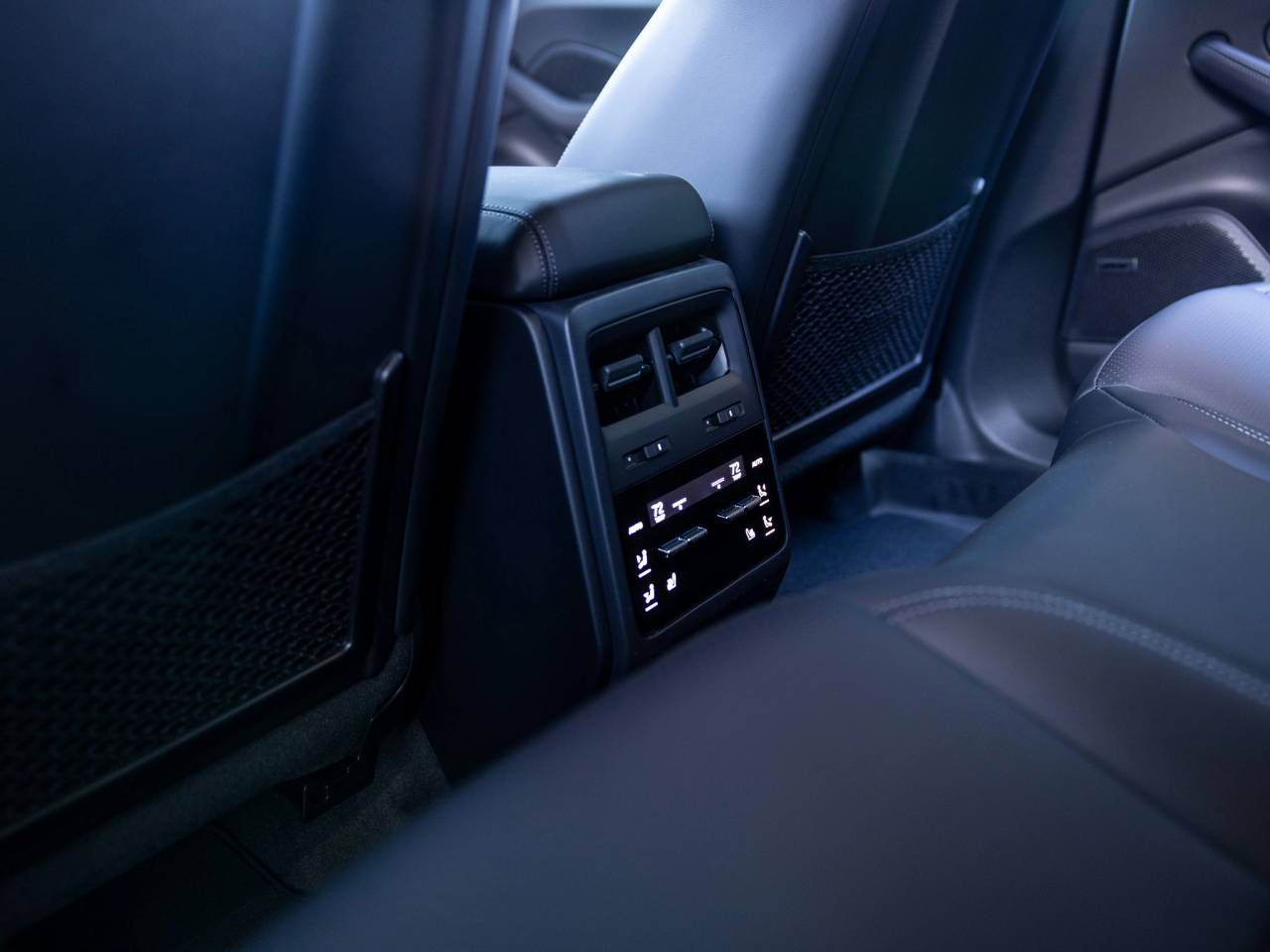 2025 Porsche Macan Electric